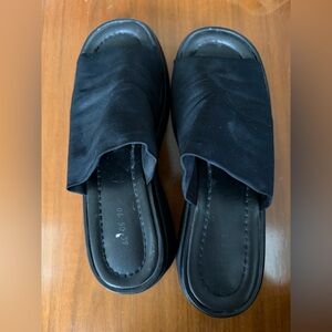 Steve Madden original vintage Y2K Slinky Platform Slides size 10 black